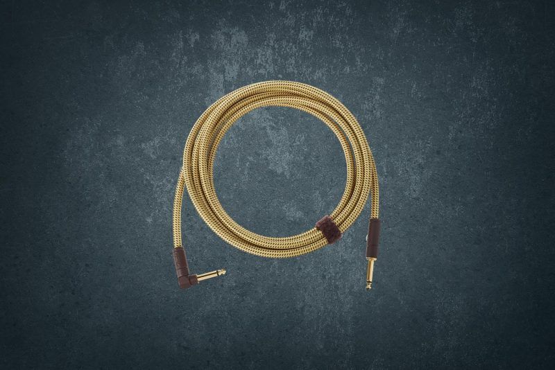 Fender Deluxe Cable Angle Plug 5,5m Tweed Natural, кабель для электрогитары