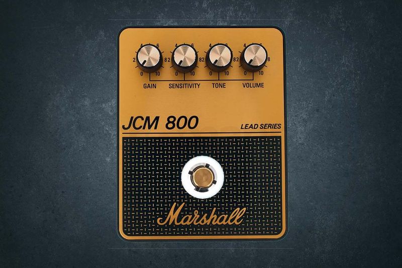Marshall JCM800 Distortion, педаль эффектов
