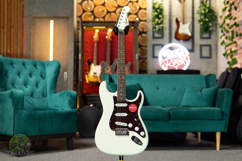 Squier FSR Classic Vibe 60s Stratocaster LRL Olympic White